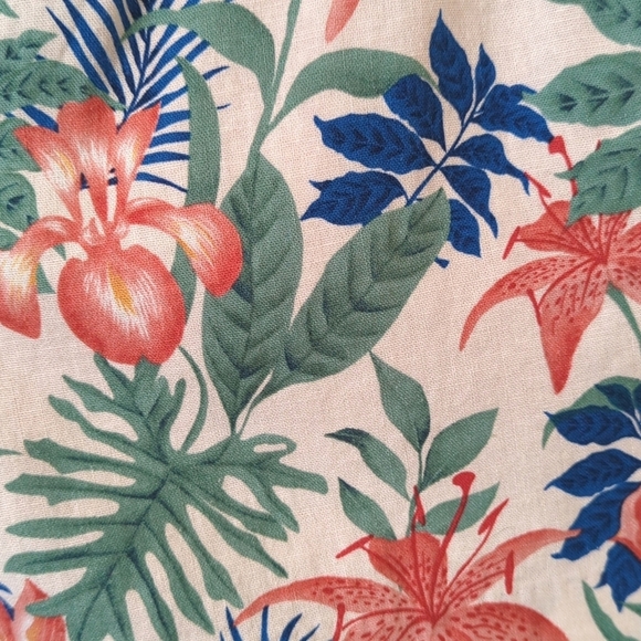 C&C California Tropical Floral Linen Blend High Waisted Wide Leg Shorts Beige 6 - Picture 6 of 11